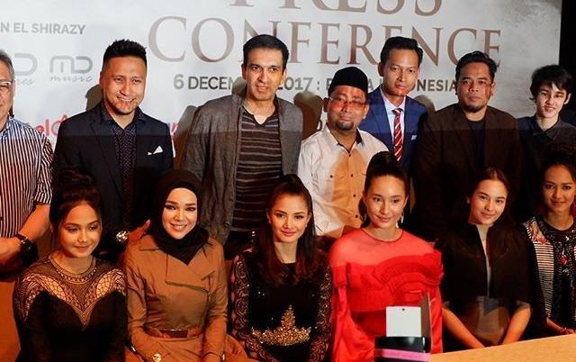 Sederet Selebriti yang Hadir di Gala Premier Film Ayat-Ayat Cinta 2