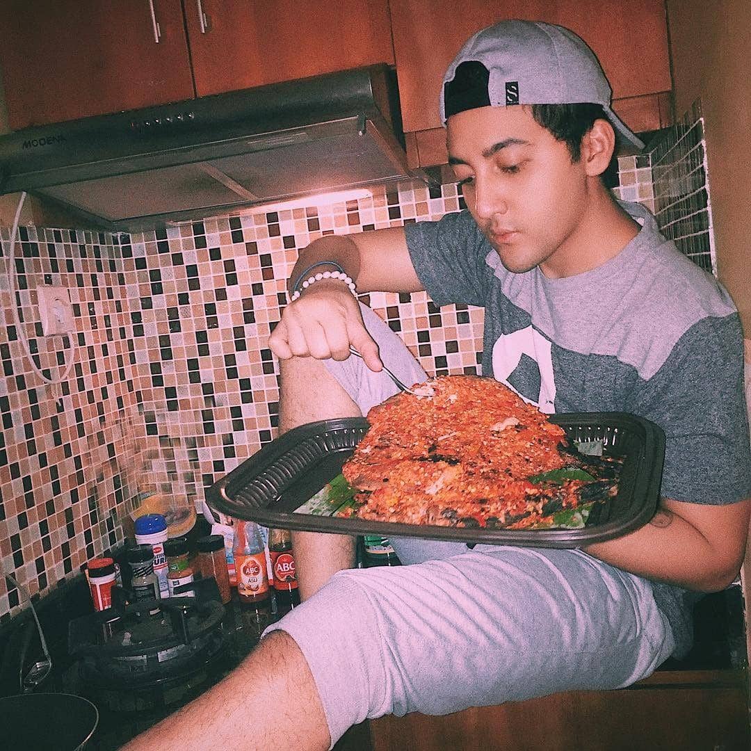 instagram.com/aronashab