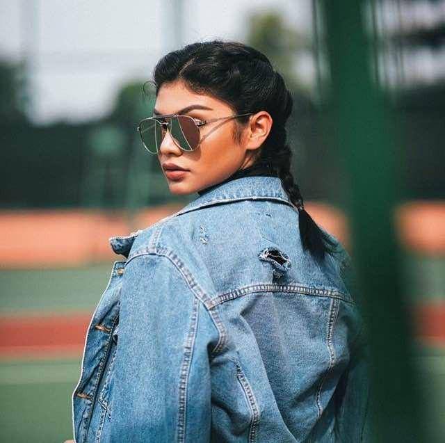 www.instagram.com/jihanealmira