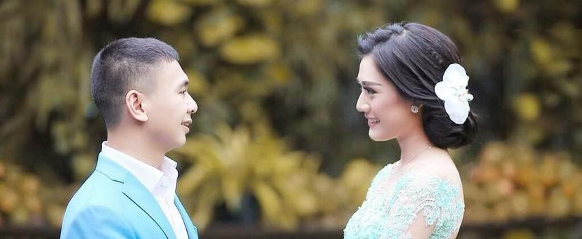 10 Potret Cantik Anissa Aziza Saat Lamaran yang Bisa Kamu Tiru