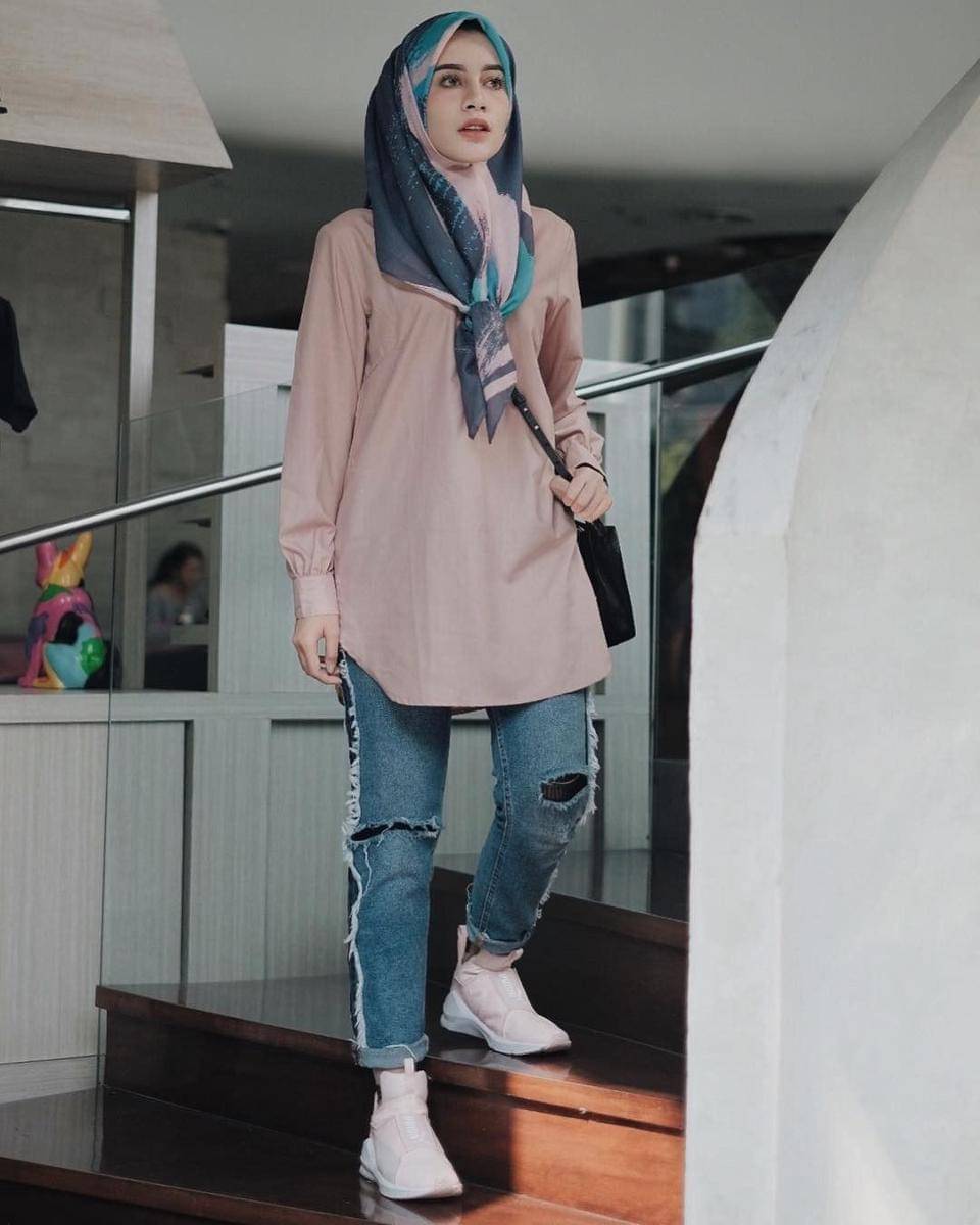 instagram/aghaniapunjabi