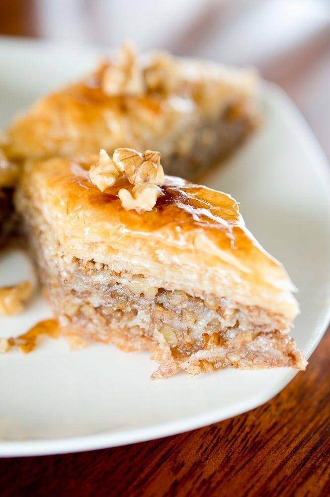 https://www.deliciousmeetshealthy.com