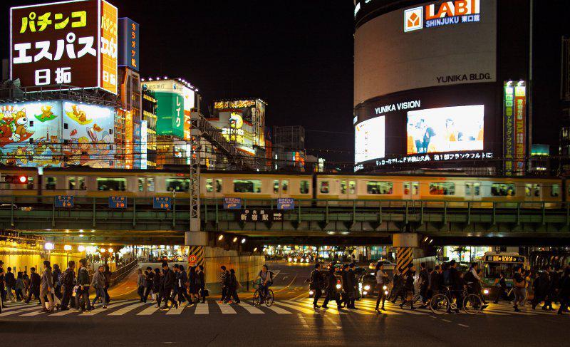 Tokyo Uji Coba Aplikasi Pencari Kursi Kereta bagi Ibu Hamil