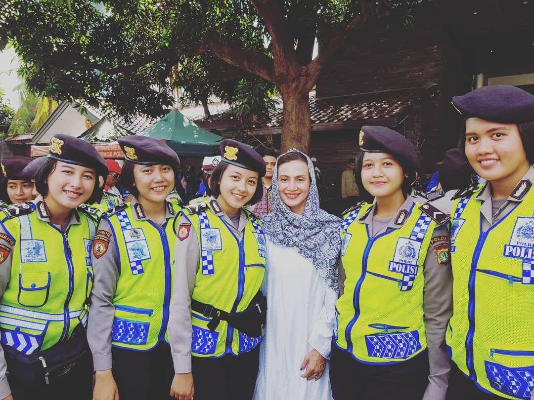 instagram.com/wanda_hamidah