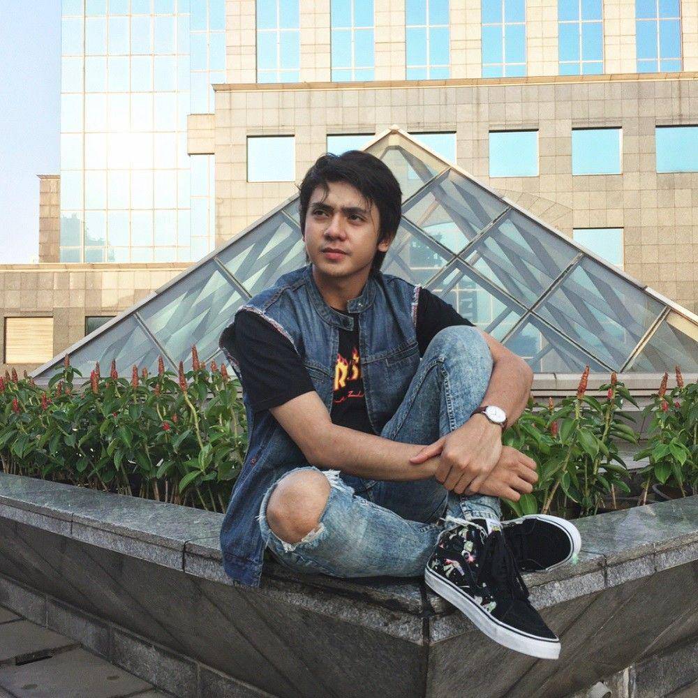 instagram.com/arbaniyasiz
