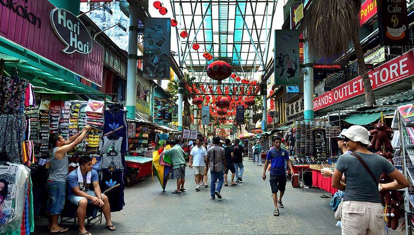 Pecinta Shopping Wajib Tahu! Ini 7 Tempat Belanja Murah di Kuala Lumpur