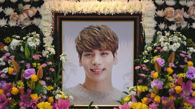 Bersama Jonghyun, 6 Artis Ini Masuk Dalam Daftar 'The 27 Club'