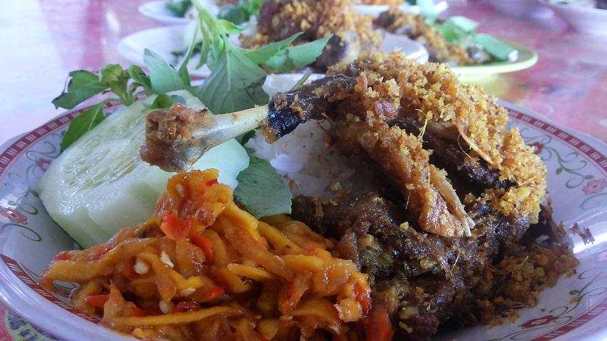 5 Rekomendasi Kuliner Bagi Pemanja Lidah di Surabaya, Wajib Coba!