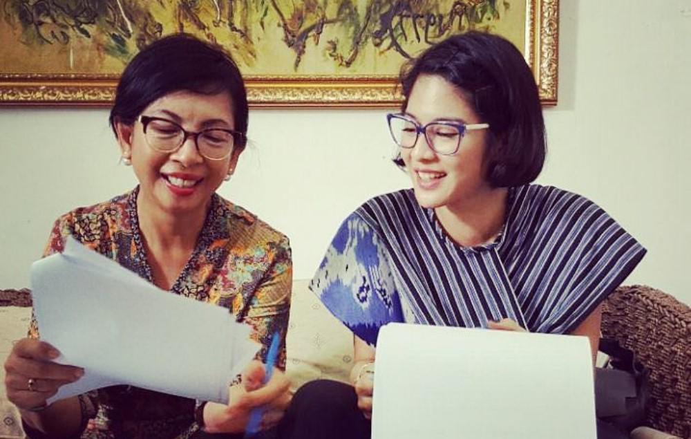 Di Hari Ibu, Kasih 6 Hadiah Spesial Ini untuknya Yuk