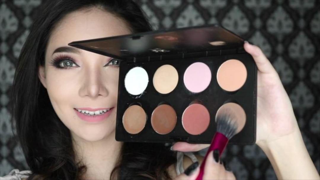 Pengen Jago Dandan? Ikuti Tips dari Beauty Vlogger Ini!