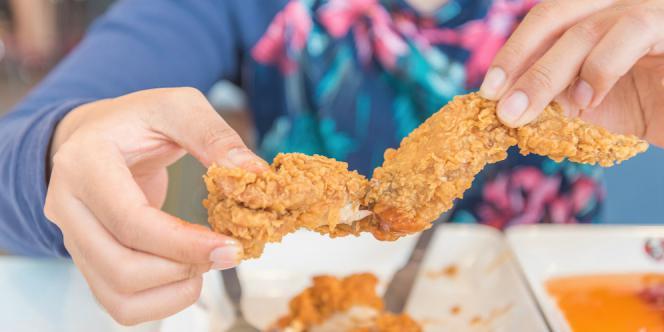 Gorengan Plastik vs Asli, Kamu Sudah Tahu Cara Membedakannya?