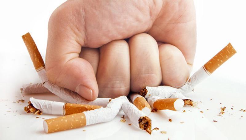 7 Makanan Ini Bisa Membantumu Mengurangi Kecanduan Rokok, Coba Deh!