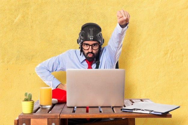 9 Pekerjaan Paling Aneh di Dunia yang Kamu Kira Gak Pernah Ada