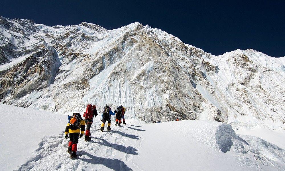 Aturan Baru, Penyandang Disabilitas Dilarang Mendaki Gunung Everest