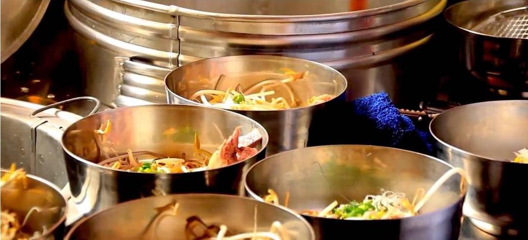 Lezat, Warung Bakso dari Indonesia Ini Laris Manis di Korea Selatan Lho!