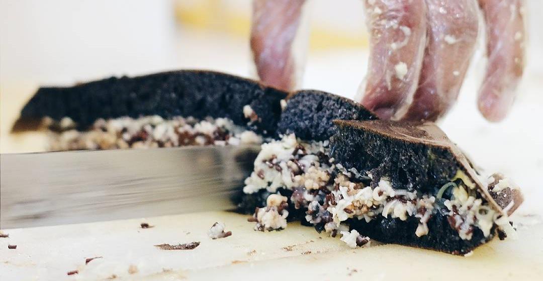 Resep Martabak Hitam Kekinian, Cocok Banget buat Rebut Hati Gebetan