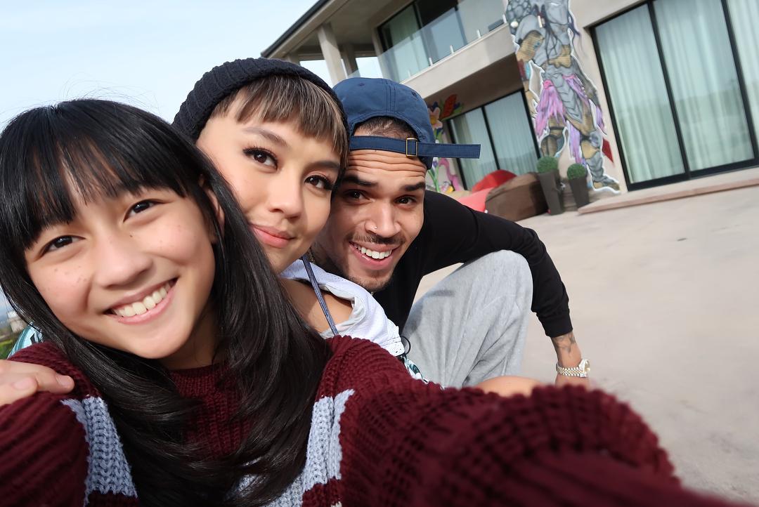 10 Foto Chloe Xaviera, Keponakan Agnez Mo yang Akrab Sama Chris Brown