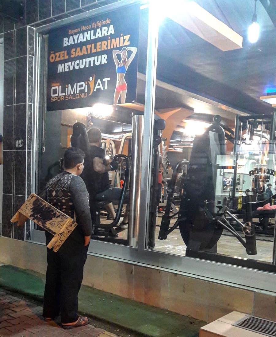 Pengungsi Suriah Ini Jadi Anggota Gym Gratis Seumur Hidup