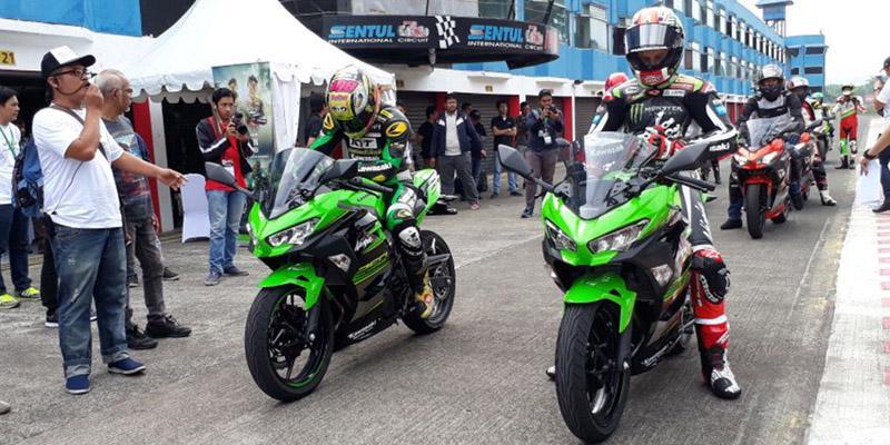 3 Motor Sport 250CC 2 Silinder Paling Menggoda