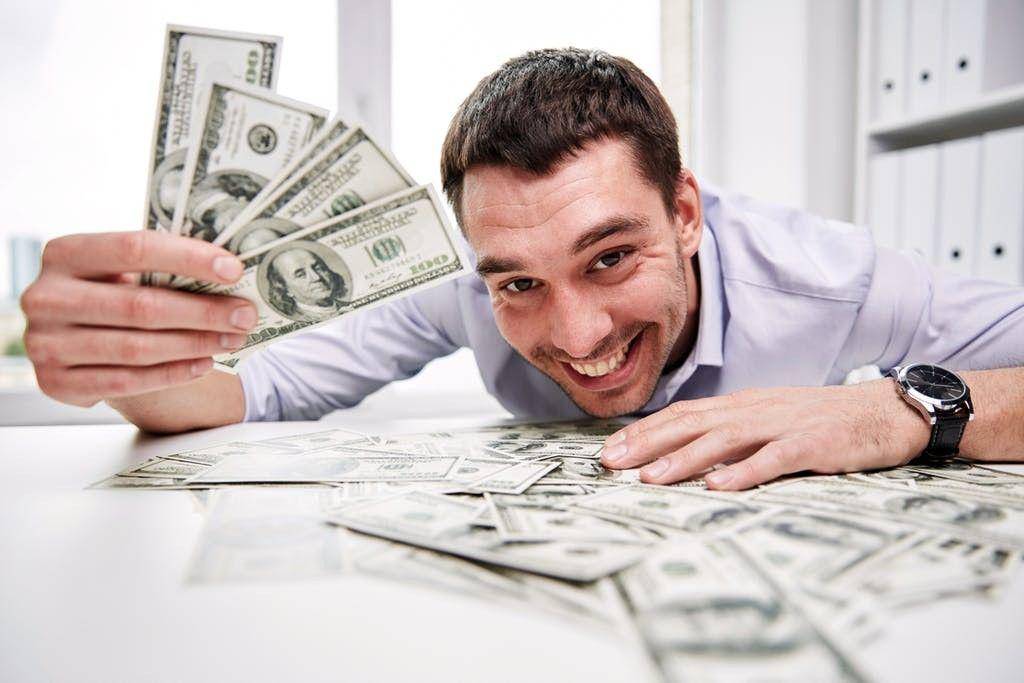 moneytalksnews.com