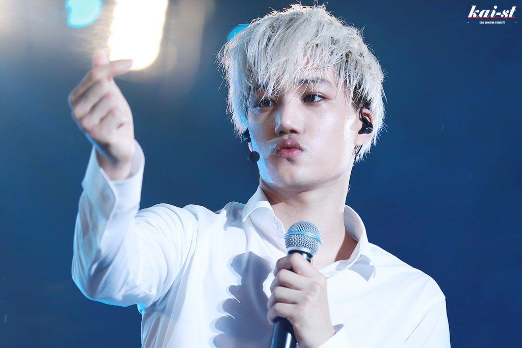 11 Potret Hot Kai EXO yang Bikin Kaum Hawa Susah Napas