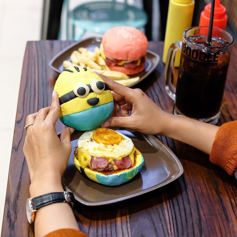 Lagi Hits di Yogyakarta, Kuliner Burger Kartun Unyu Ini Unik Deh!
