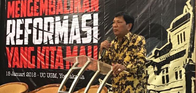 Wawancara Hariman Siregar : 20 Tahun Reformasi, Pembangunan untuk Siapa?
