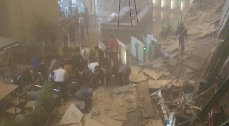 Cerita Mengerikan Keluarga Korban Selasar Ambruk di BEI