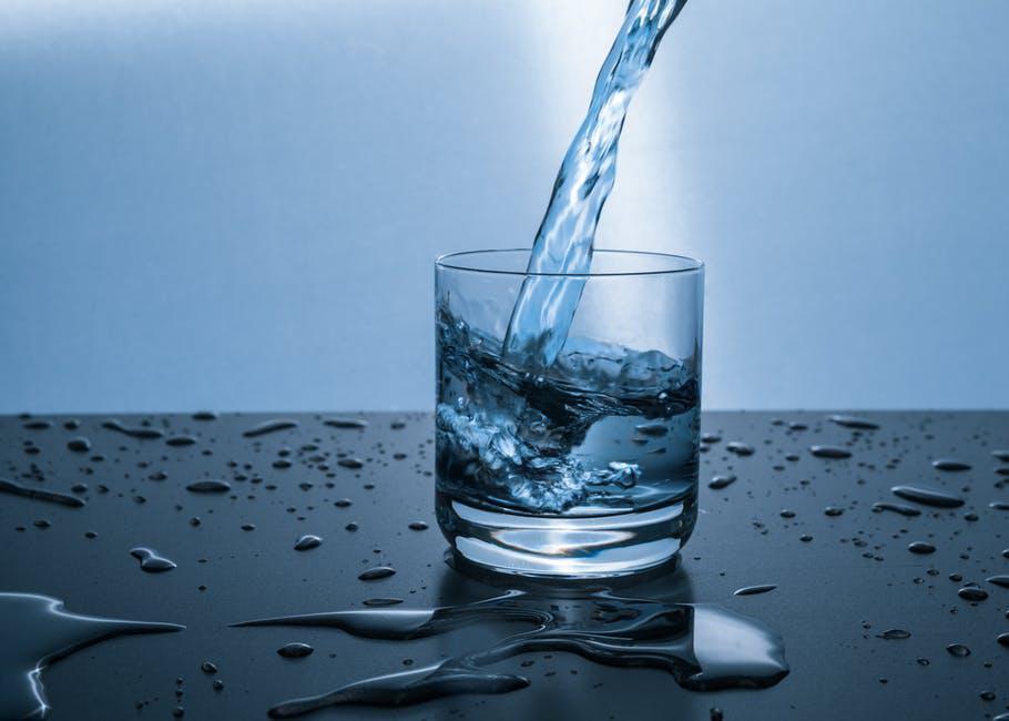 Ini Dia 5 Teori tentang Air Minum, Mitos atau Fakta?