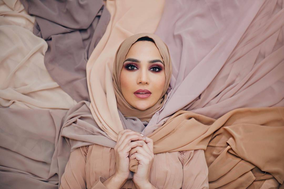 Instagram.com/amenaofficial