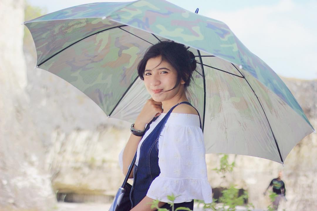 10 Foto Jauhorotul Khoiriyyah, Finalis Indonesian Idol Buat BCL Haru