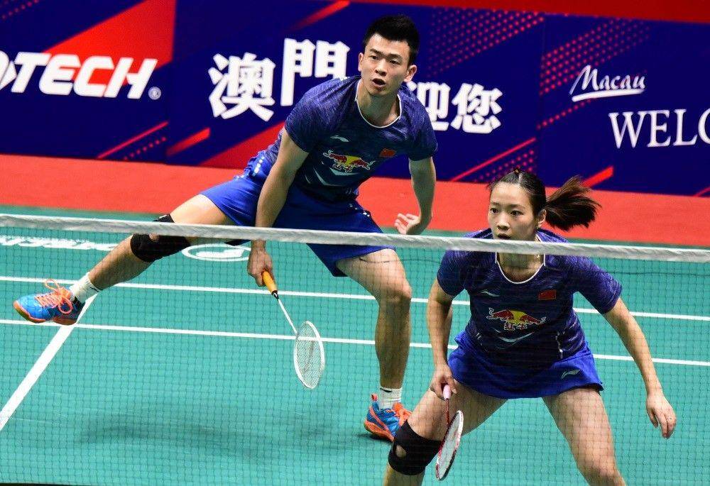 bwfbadminton.com