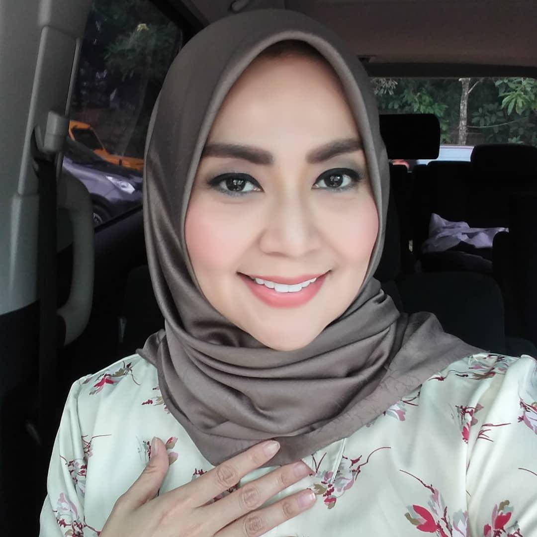 instagram.com/thessakaunangtuiit