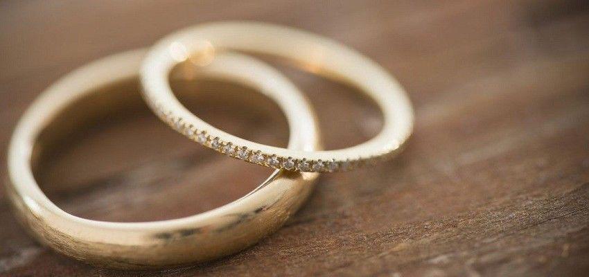 Demi Orangtua, Pasangan Ini Menggelar Acara Pernikahan di Toilet