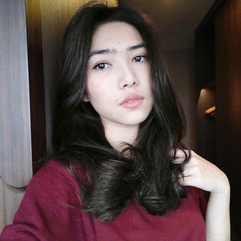 Instagram.com/isyanasarasvati