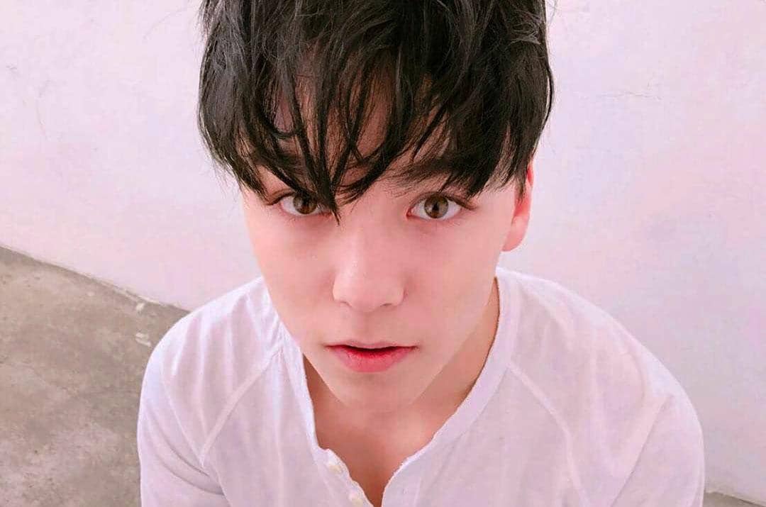 13 Idola KPop yang Berulang Tahun di Februari, Kasih Kado Apa Ya?