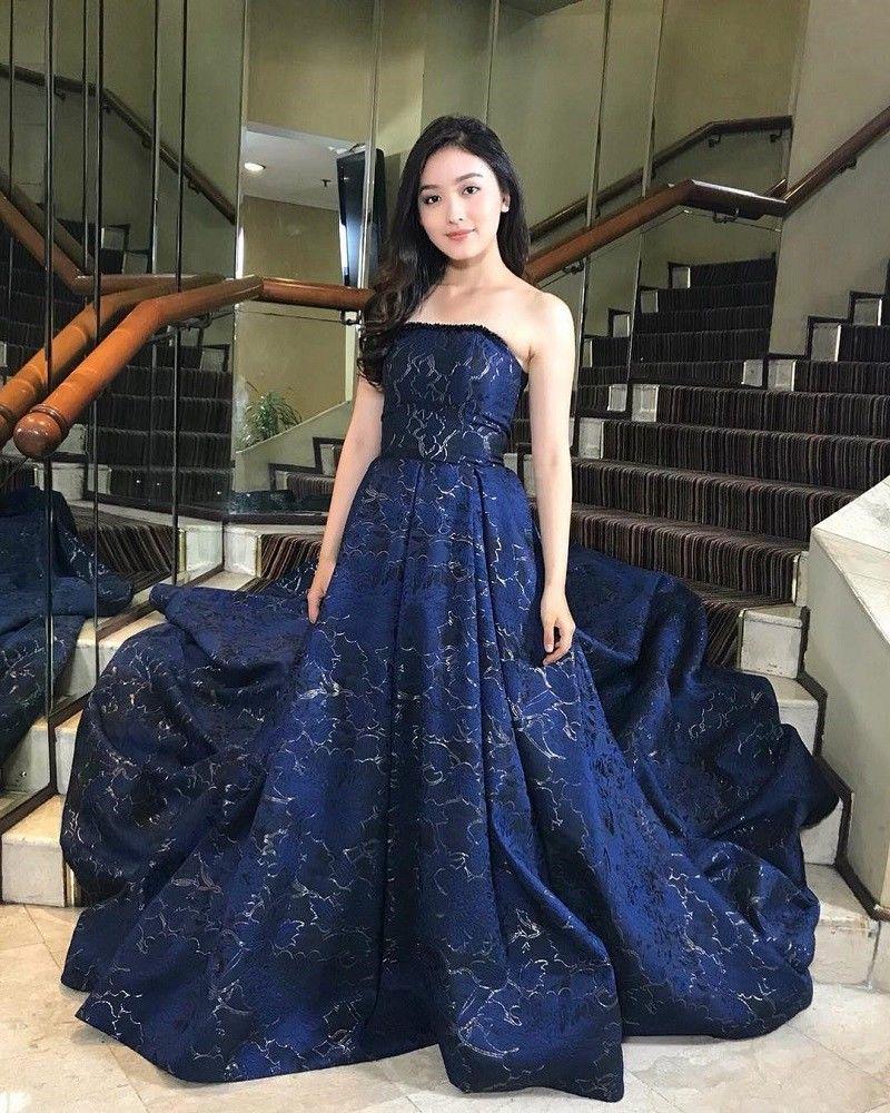 Instagram.com/natashawilona12
