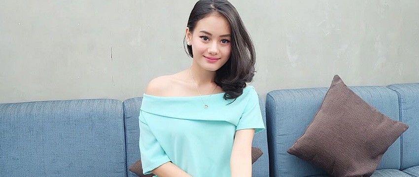 Punya Aura Kalem, Ini 5 Karakter Cewek yang Suka Warna Tosca