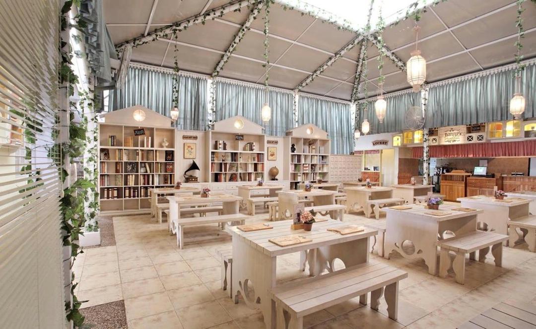 7 Kafe Bernuansa Perpustakaan di Jakarta Ini Cocok Buat Bookaholic!