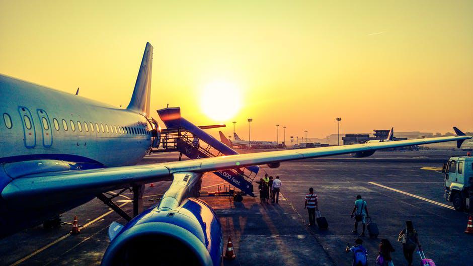 Wow, Google Flight Sekarang Bisa Prediksi Delay Penerbangan Lho