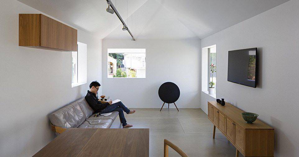 Foxtel/Christopher Frederik Jones