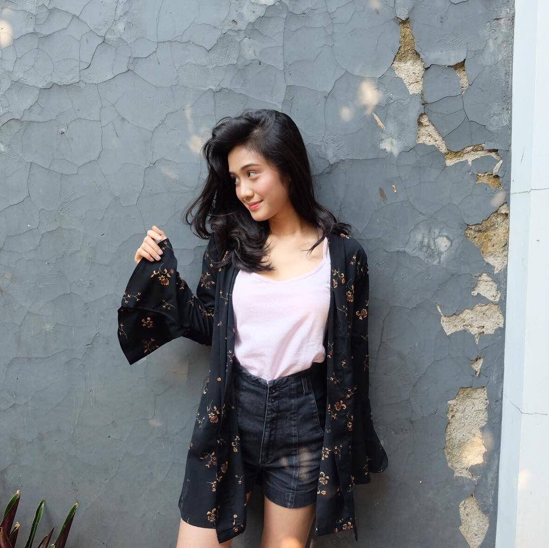Instagram.com/zulfamaharani