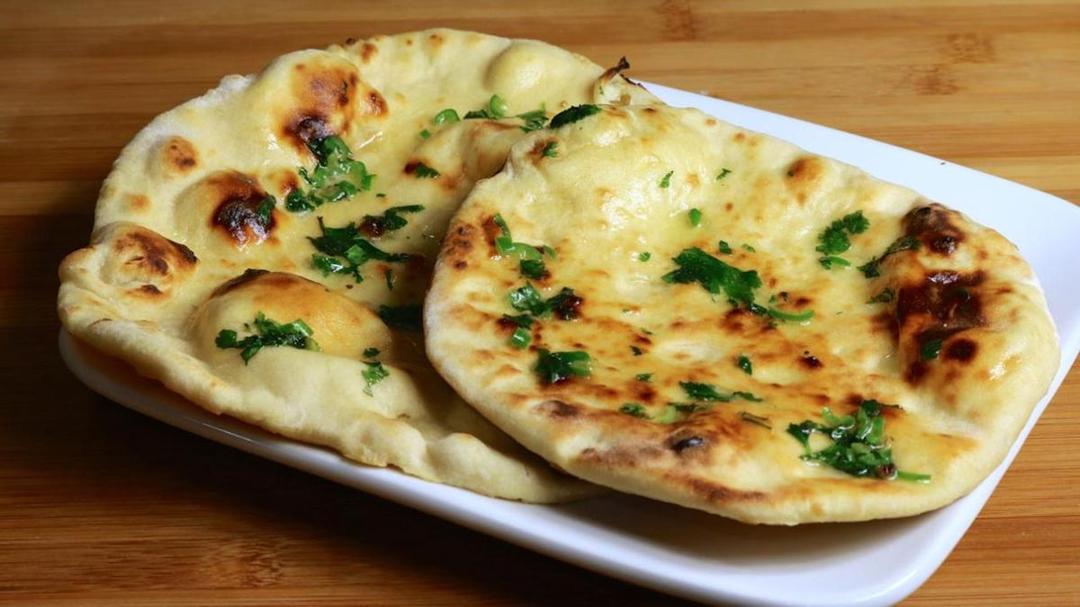12 Macam Roti yang Bisa Kamu Temukan di Restoran Khas India