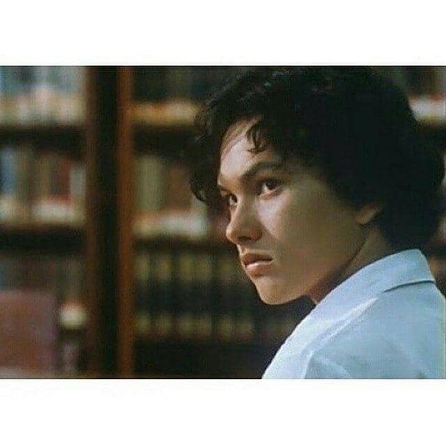 Tak Hanya Dilan, 5 Aktor Film Ini Sukses Bikin Baper di Masanya