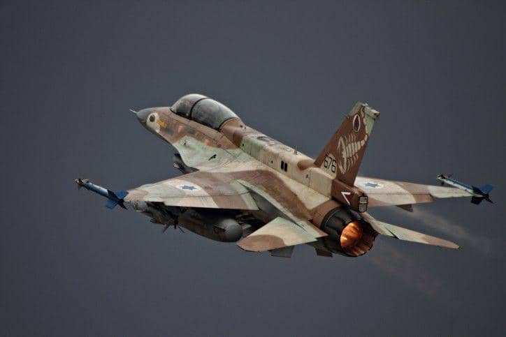 Jet Tempur F-16 Israel Ditembak Jatuh di Perbatasan Israel-Suriah
