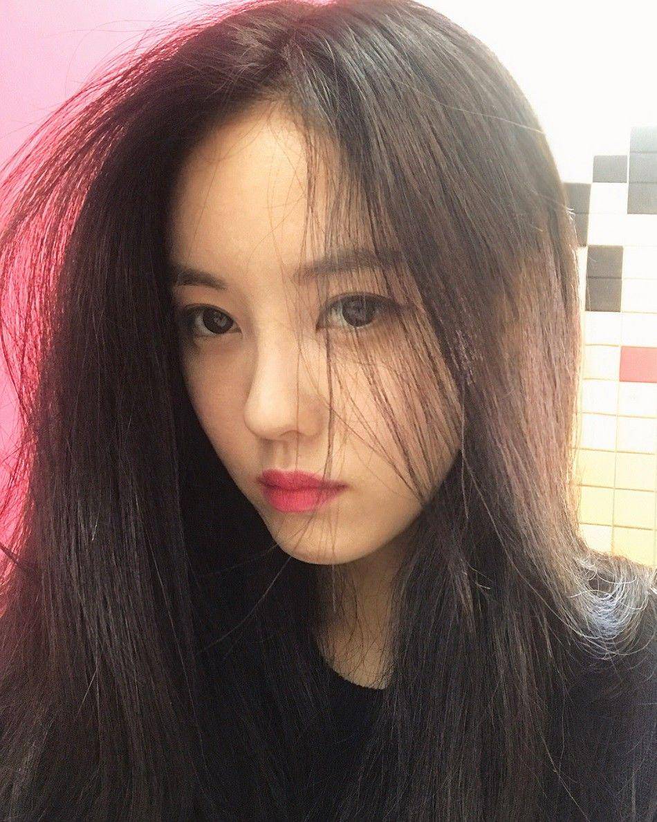instagram.com/hyominnn