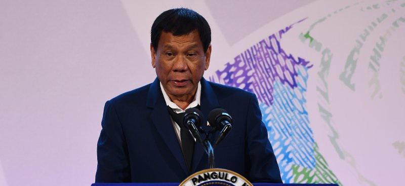 Duterte Perintahkan Tembak Alat Vital Pemberontak Perempuan