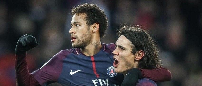Februari 2018, Pilih Valentine atau Sepak Bola?
