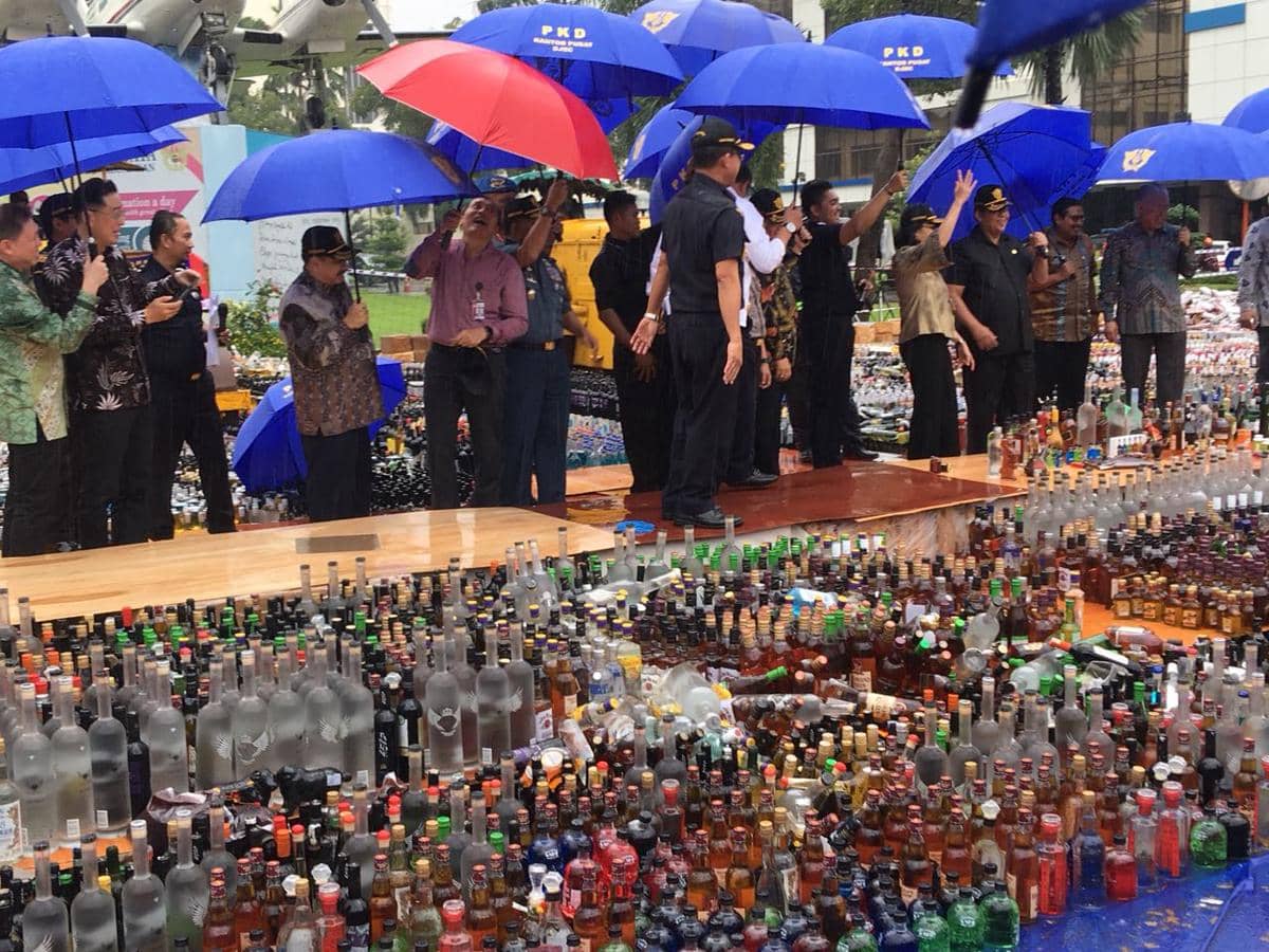 Jutaan Barang Ilegal Dimusnahkan, Nilainya Mencapai Rp 45 Miliar!