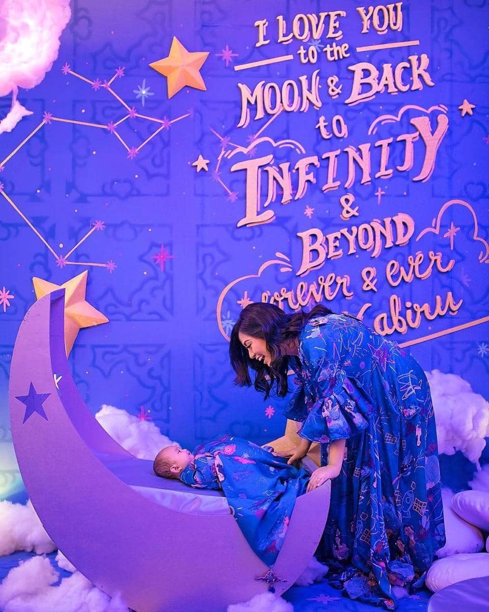 instagram.com/rachelvennya